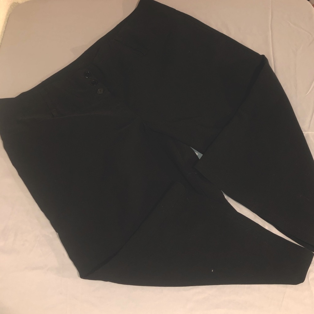 Black capri dress pants